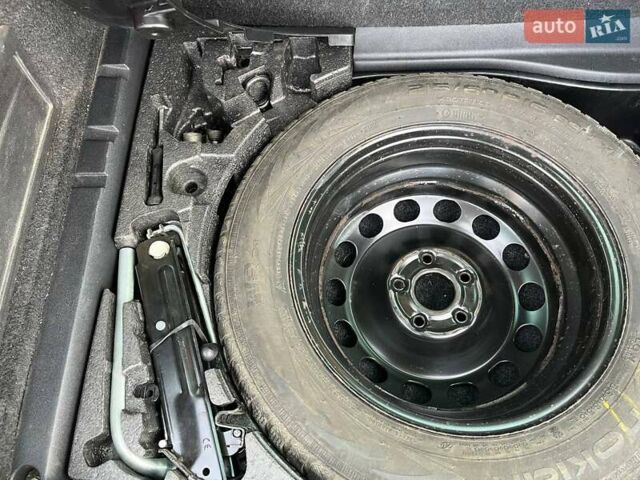 Чорний Фольксваген Пассат, об'ємом двигуна 1.97 л та пробігом 294 тис. км за 13000 $, фото 22 на Automoto.ua