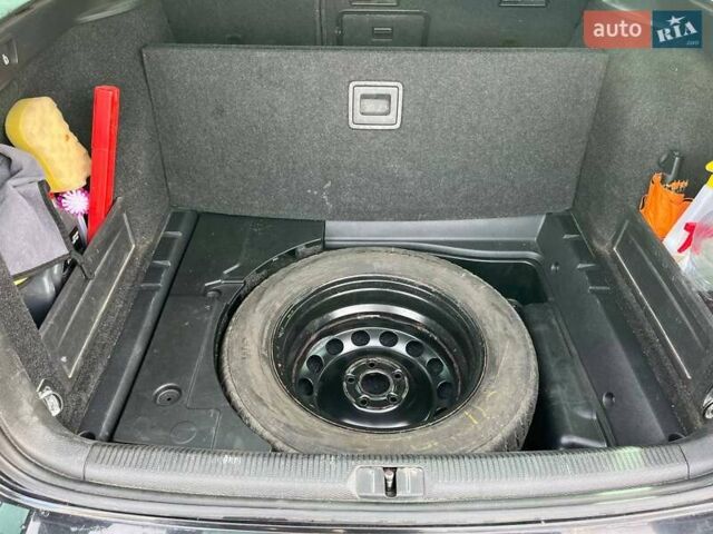 Чорний Фольксваген Пассат, об'ємом двигуна 1.97 л та пробігом 294 тис. км за 13000 $, фото 23 на Automoto.ua