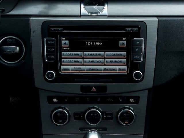 Черный Фольксваген Пассат, объемом двигателя 1.4 л и пробегом 243 тыс. км за 9000 $, фото 13 на Automoto.ua