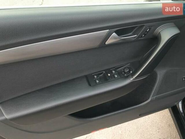 Черный Фольксваген Пассат, объемом двигателя 1.8 л и пробегом 165 тыс. км за 10799 $, фото 26 на Automoto.ua