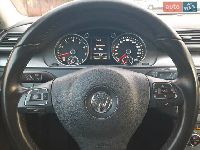 Черный Фольксваген Пассат, объемом двигателя 1.8 л и пробегом 165 тыс. км за 10799 $, фото 70 на Automoto.ua