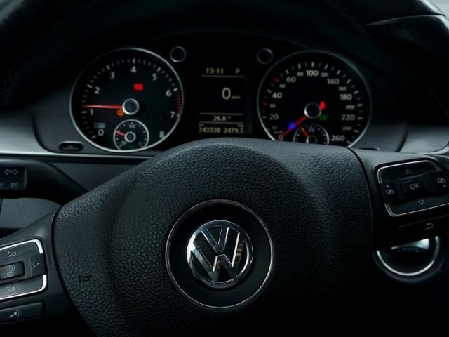 Черный Фольксваген Пассат, объемом двигателя 1.4 л и пробегом 243 тыс. км за 9000 $, фото 15 на Automoto.ua