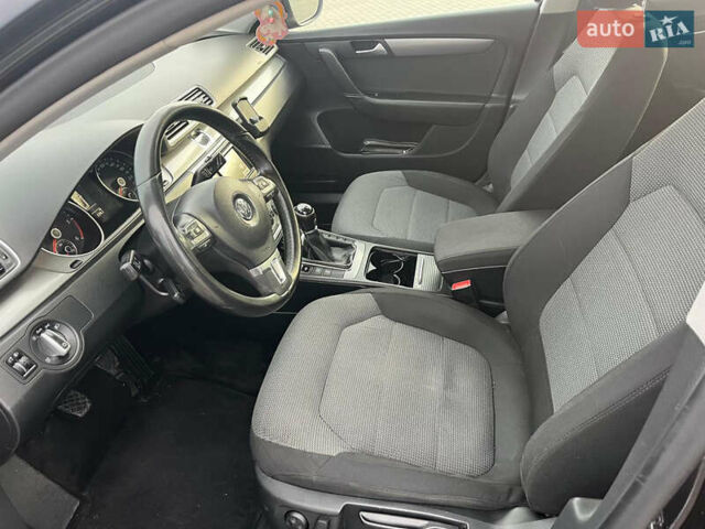 Черный Фольксваген Пассат, объемом двигателя 2 л и пробегом 359 тыс. км за 10700 $, фото 5 на Automoto.ua