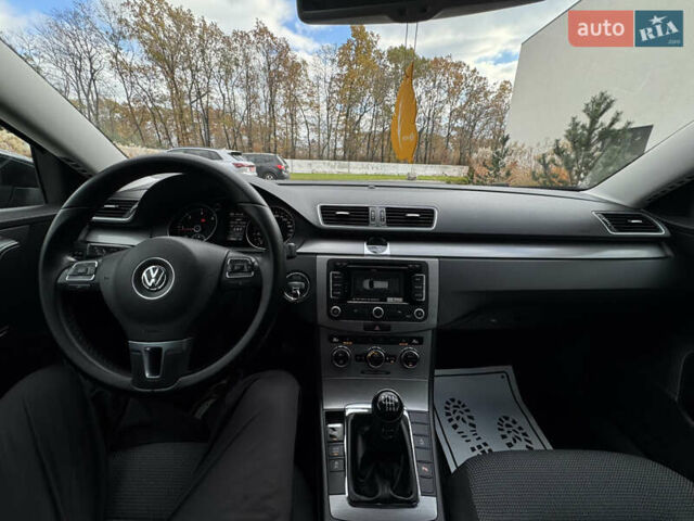 Чорний Фольксваген Пассат, об'ємом двигуна 2 л та пробігом 231 тис. км за 12500 $, фото 69 на Automoto.ua