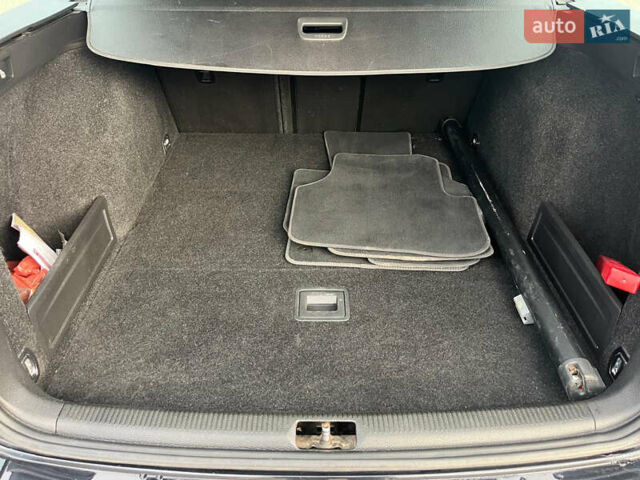 Черный Фольксваген Пассат, объемом двигателя 2 л и пробегом 359 тыс. км за 10700 $, фото 13 на Automoto.ua