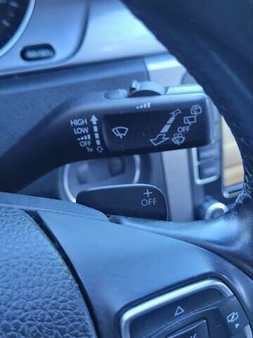 Чорний Фольксваген Пассат, об'ємом двигуна 2 л та пробігом 236 тис. км за 12900 $, фото 3 на Automoto.ua