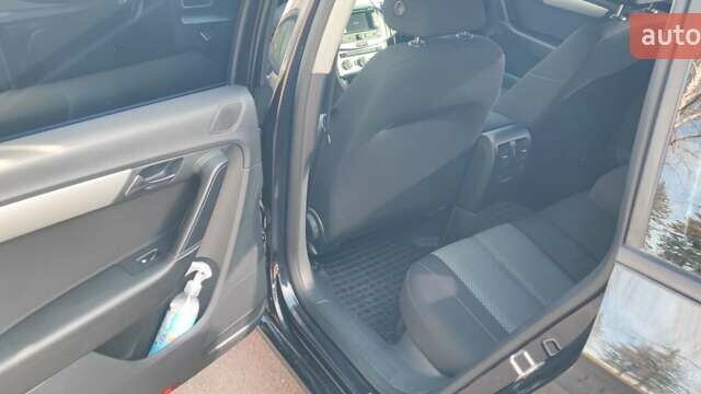 Чорний Фольксваген Пассат, об'ємом двигуна 1.6 л та пробігом 325 тис. км за 9100 $, фото 12 на Automoto.ua