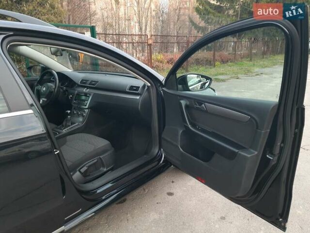 Черный Фольксваген Пассат, объемом двигателя 1.8 л и пробегом 165 тыс. км за 10799 $, фото 54 на Automoto.ua