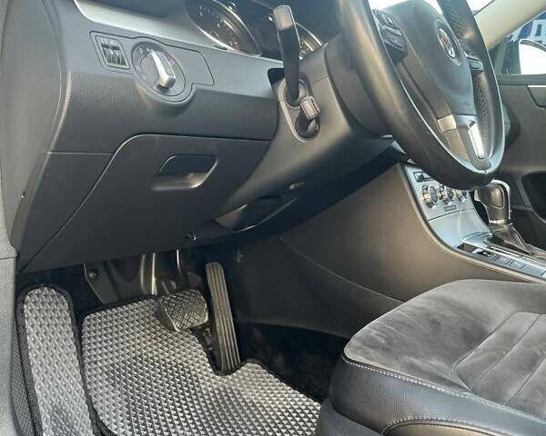 Черный Фольксваген Пассат, объемом двигателя 2 л и пробегом 297 тыс. км за 13000 $, фото 26 на Automoto.ua