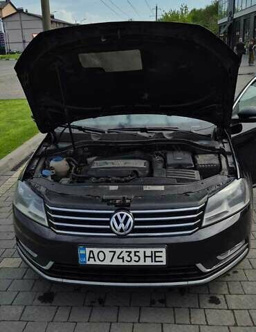 Черный Фольксваген Пассат, объемом двигателя 1.8 л и пробегом 271 тыс. км за 8000 $, фото 10 на Automoto.ua