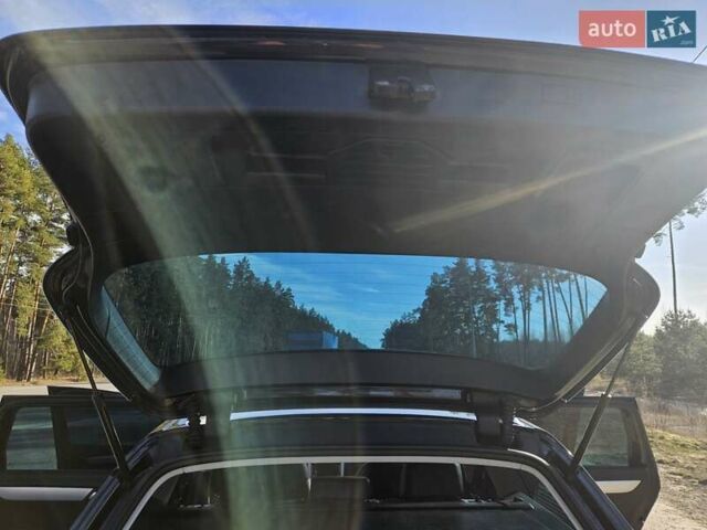 Черный Фольксваген Пассат, объемом двигателя 2 л и пробегом 289 тыс. км за 13700 $, фото 99 на Automoto.ua