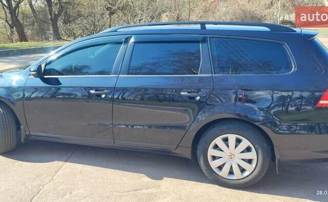 Чорний Фольксваген Пассат, об'ємом двигуна 1.6 л та пробігом 325 тис. км за 9100 $, фото 5 на Automoto.ua