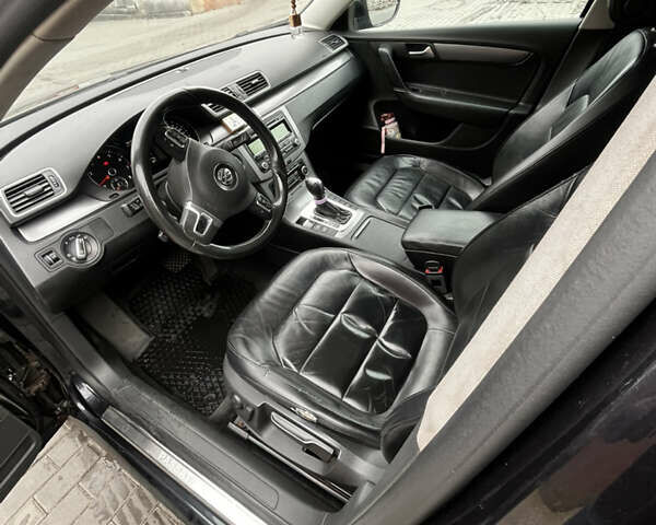 Черный Фольксваген Пассат, объемом двигателя 1.39 л и пробегом 170 тыс. км за 8500 $, фото 6 на Automoto.ua