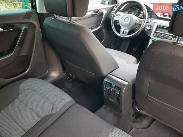 Черный Фольксваген Пассат, объемом двигателя 1.8 л и пробегом 165 тыс. км за 10799 $, фото 53 на Automoto.ua