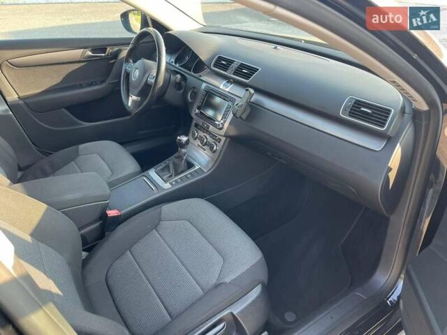 Черный Фольксваген Пассат, объемом двигателя 0 л и пробегом 197 тыс. км за 10700 $, фото 20 на Automoto.ua