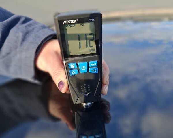 Черный Фольксваген Пассат, объемом двигателя 1.97 л и пробегом 217 тыс. км за 10500 $, фото 7 на Automoto.ua