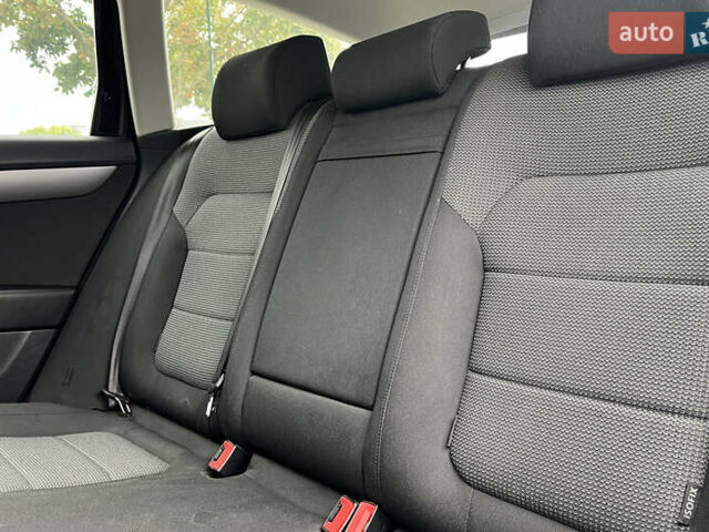 Черный Фольксваген Пассат, объемом двигателя 1.97 л и пробегом 250 тыс. км за 10000 $, фото 17 на Automoto.ua