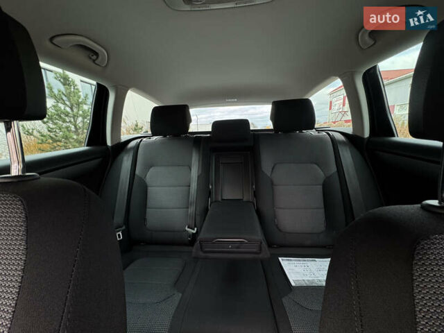 Чорний Фольксваген Пассат, об'ємом двигуна 2 л та пробігом 231 тис. км за 12500 $, фото 70 на Automoto.ua