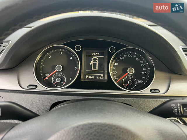 Черный Фольксваген Пассат, объемом двигателя 2 л и пробегом 359 тыс. км за 10700 $, фото 10 на Automoto.ua