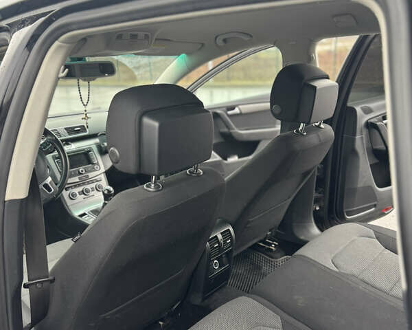 Чорний Фольксваген Пассат, об'ємом двигуна 1.97 л та пробігом 263 тис. км за 10950 $, фото 31 на Automoto.ua