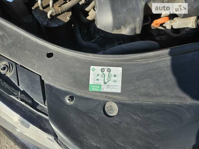 Черный Фольксваген Пассат, объемом двигателя 2 л и пробегом 289 тыс. км за 13700 $, фото 41 на Automoto.ua