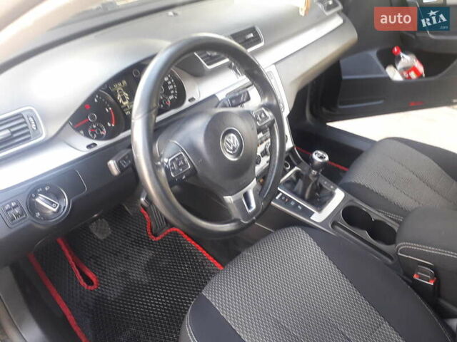 Чорний Фольксваген Пассат, об'ємом двигуна 2 л та пробігом 276 тис. км за 11300 $, фото 11 на Automoto.ua