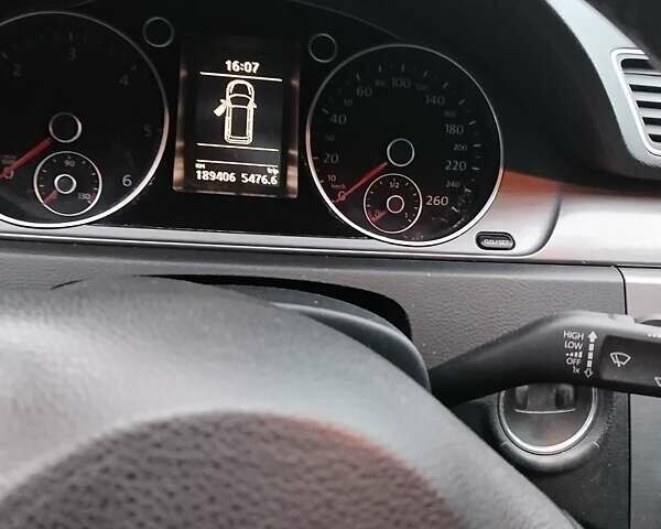 Черный Фольксваген Пассат, объемом двигателя 1.6 л и пробегом 190 тыс. км за 10900 $, фото 5 на Automoto.ua