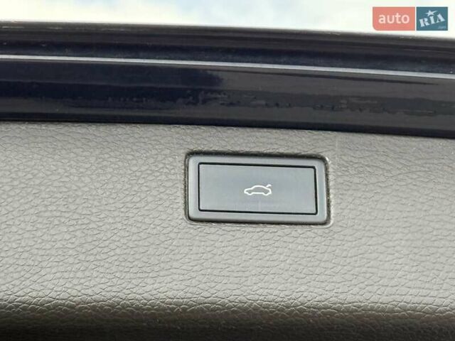 Черный Фольксваген Пассат, объемом двигателя 2 л и пробегом 265 тыс. км за 13500 $, фото 19 на Automoto.ua