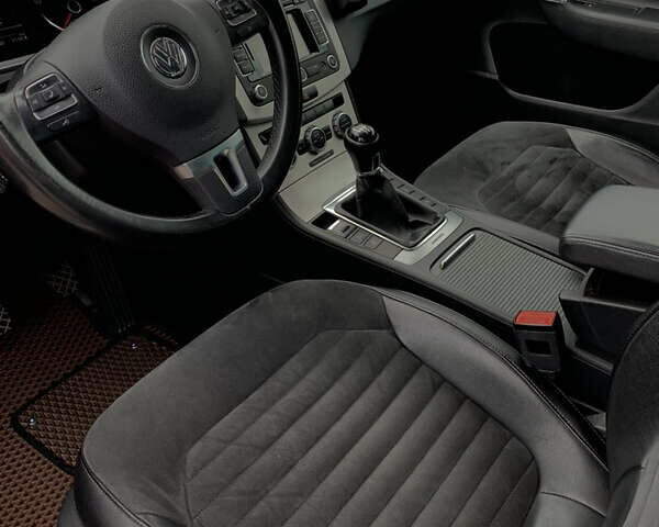 Чорний Фольксваген Пассат, об'ємом двигуна 2 л та пробігом 287 тис. км за 12500 $, фото 27 на Automoto.ua