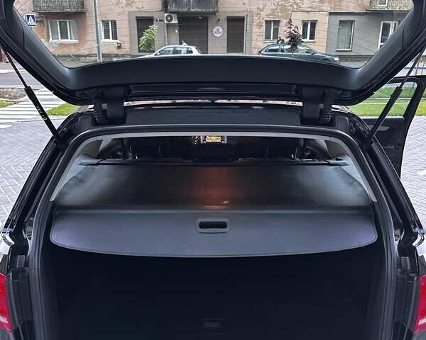 Черный Фольксваген Пассат, объемом двигателя 1.97 л и пробегом 352 тыс. км за 10800 $, фото 29 на Automoto.ua