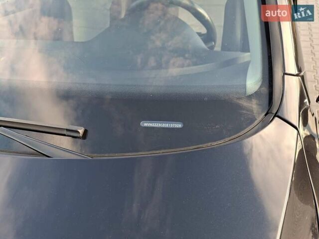 Черный Фольксваген Пассат, объемом двигателя 1.97 л и пробегом 217 тыс. км за 10500 $, фото 10 на Automoto.ua