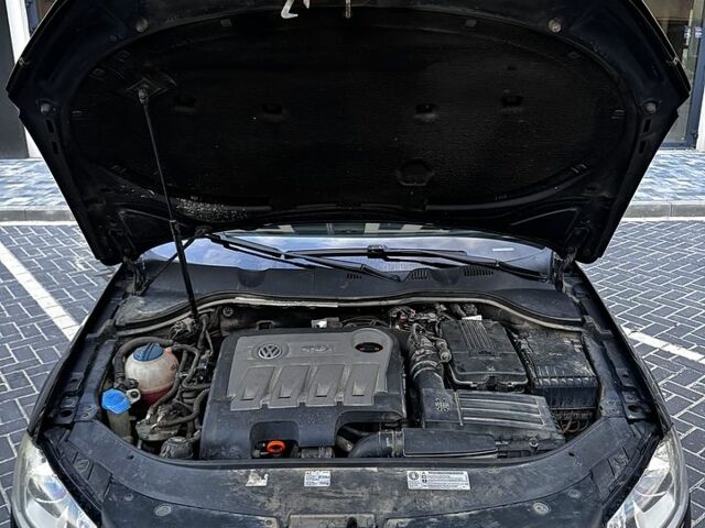 Черный Фольксваген Пассат, объемом двигателя 2 л и пробегом 352 тыс. км за 10800 $, фото 5 на Automoto.ua