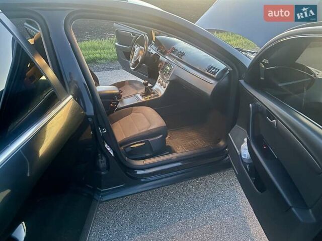 Чорний Фольксваген Пассат, об'ємом двигуна 1.6 л та пробігом 282 тис. км за 10500 $, фото 25 на Automoto.ua