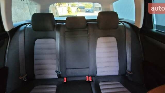 Чорний Фольксваген Пассат, об'ємом двигуна 2 л та пробігом 236 тис. км за 12900 $, фото 38 на Automoto.ua