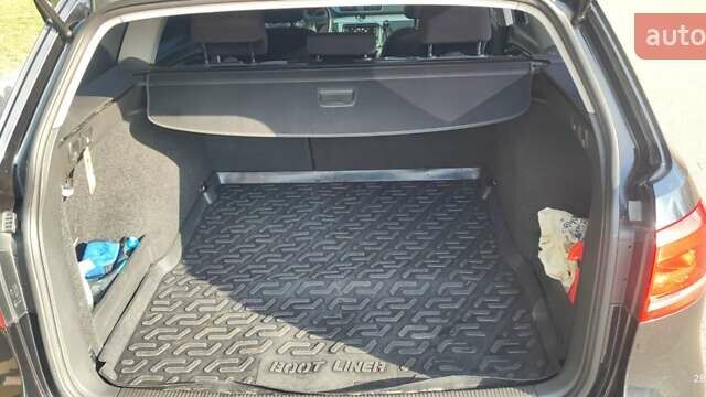 Чорний Фольксваген Пассат, об'ємом двигуна 1.6 л та пробігом 325 тис. км за 9100 $, фото 29 на Automoto.ua