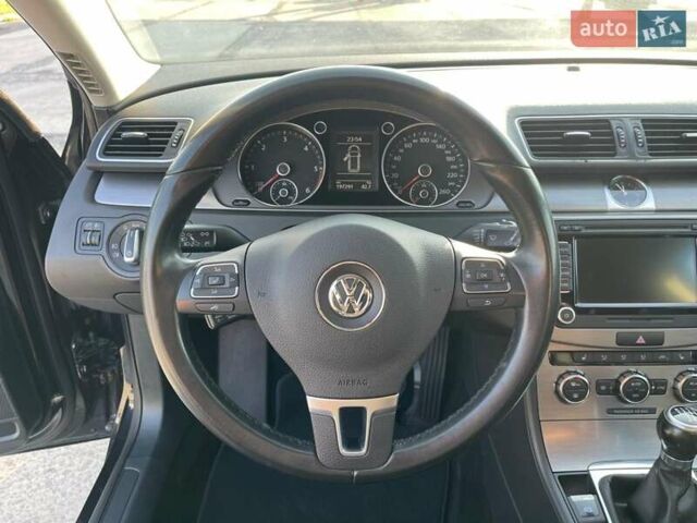 Черный Фольксваген Пассат, объемом двигателя 0 л и пробегом 197 тыс. км за 10700 $, фото 10 на Automoto.ua