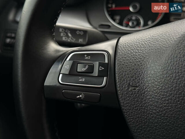 Чорний Фольксваген Пассат, об'ємом двигуна 2 л та пробігом 231 тис. км за 12500 $, фото 44 на Automoto.ua