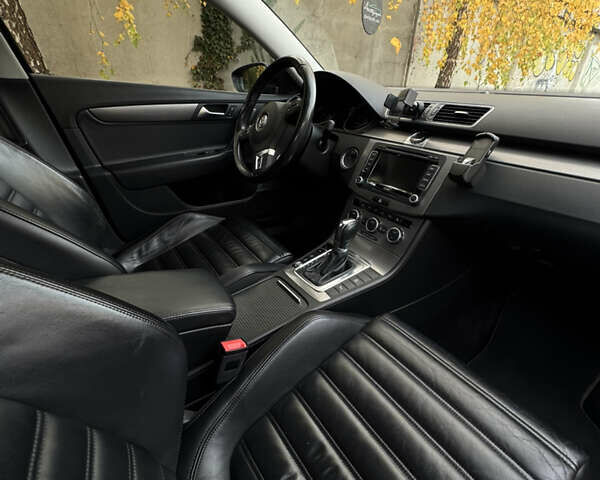 Чорний Фольксваген Пассат, об'ємом двигуна 1.97 л та пробігом 336 тис. км за 11000 $, фото 15 на Automoto.ua