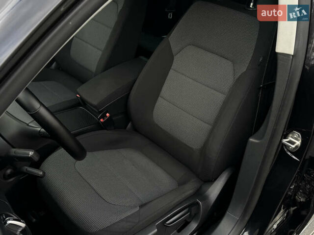 Чорний Фольксваген Пассат, об'ємом двигуна 2 л та пробігом 231 тис. км за 12500 $, фото 12 на Automoto.ua