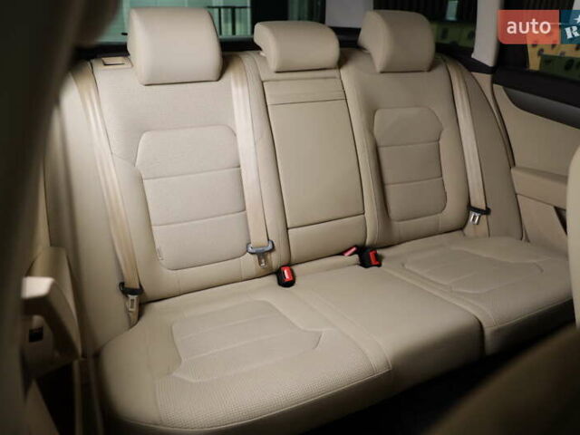 Чорний Фольксваген Пассат, об'ємом двигуна 0 л та пробігом 278 тис. км за 12500 $, фото 23 на Automoto.ua