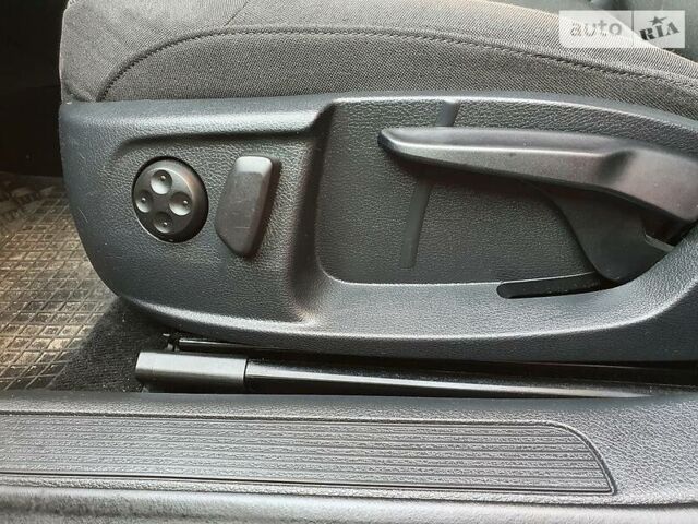 Черный Фольксваген Пассат, объемом двигателя 2 л и пробегом 225 тыс. км за 11400 $, фото 8 на Automoto.ua