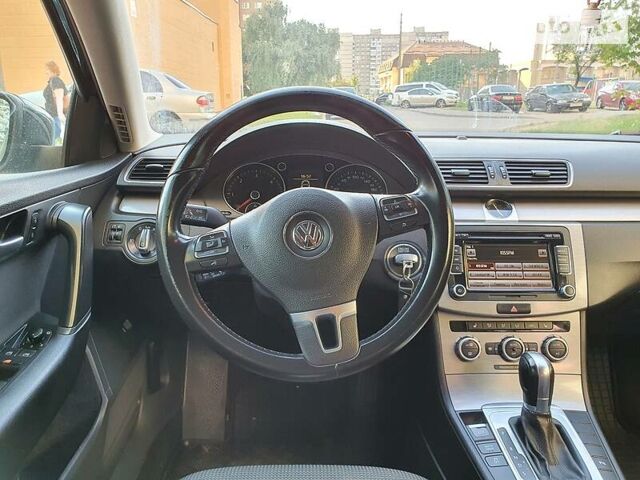 Черный Фольксваген Пассат, объемом двигателя 2 л и пробегом 225 тыс. км за 11400 $, фото 5 на Automoto.ua