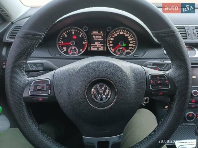 Черный Фольксваген Пассат, объемом двигателя 1.6 л и пробегом 270 тыс. км за 11000 $, фото 9 на Automoto.ua