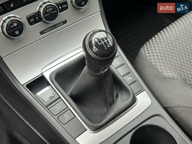 Черный Фольксваген Пассат, объемом двигателя 2 л и пробегом 336 тыс. км за 9990 $, фото 22 на Automoto.ua