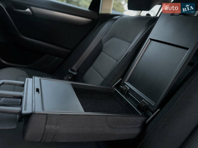 Черный Фольксваген Пассат, объемом двигателя 1.6 л и пробегом 213 тыс. км за 11900 $, фото 85 на Automoto.ua