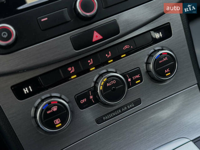 Черный Фольксваген Пассат, объемом двигателя 1.6 л и пробегом 213 тыс. км за 11900 $, фото 51 на Automoto.ua