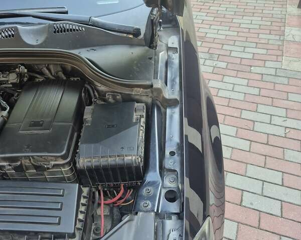 Черный Фольксваген Пассат, объемом двигателя 1.97 л и пробегом 294 тыс. км за 12000 $, фото 20 на Automoto.ua