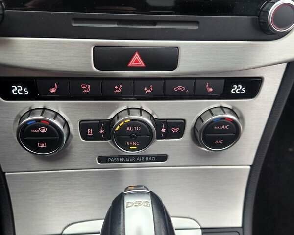 Черный Фольксваген Пассат, объемом двигателя 2 л и пробегом 221 тыс. км за 15850 $, фото 41 на Automoto.ua