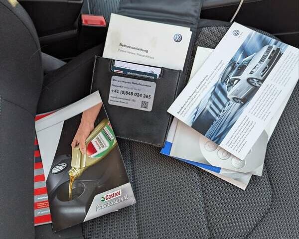 Чорний Фольксваген Пассат, об'ємом двигуна 1.97 л та пробігом 258 тис. км за 13000 $, фото 20 на Automoto.ua