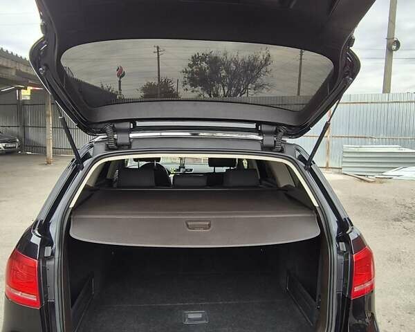 Черный Фольксваген Пассат, объемом двигателя 1.97 л и пробегом 302 тыс. км за 11599 $, фото 22 на Automoto.ua